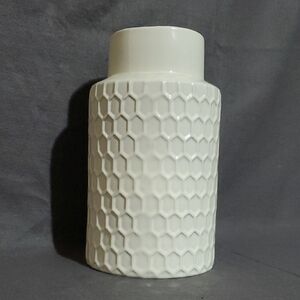 Embossed Textured White Ceramic Vase Honeycomb Pattern